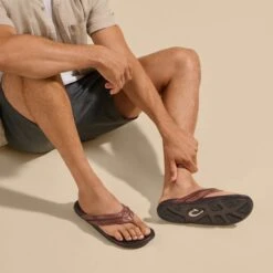 OluKai Mea Ola - Tan / Dark Java 15 OluKai Mea Ola - Tan / Dark Java -Urban Sneaker Hub 10138 3448 102 MeaOla TanDkJava