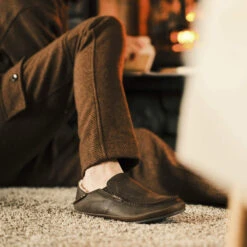 OluKai Moloā Slipper - Dark Wood 14 OluKai Moloā Slipper - Dark Wood -Urban Sneaker Hub 10252 6363 101 b299daab 44df 4208 8b75 468f83881f80