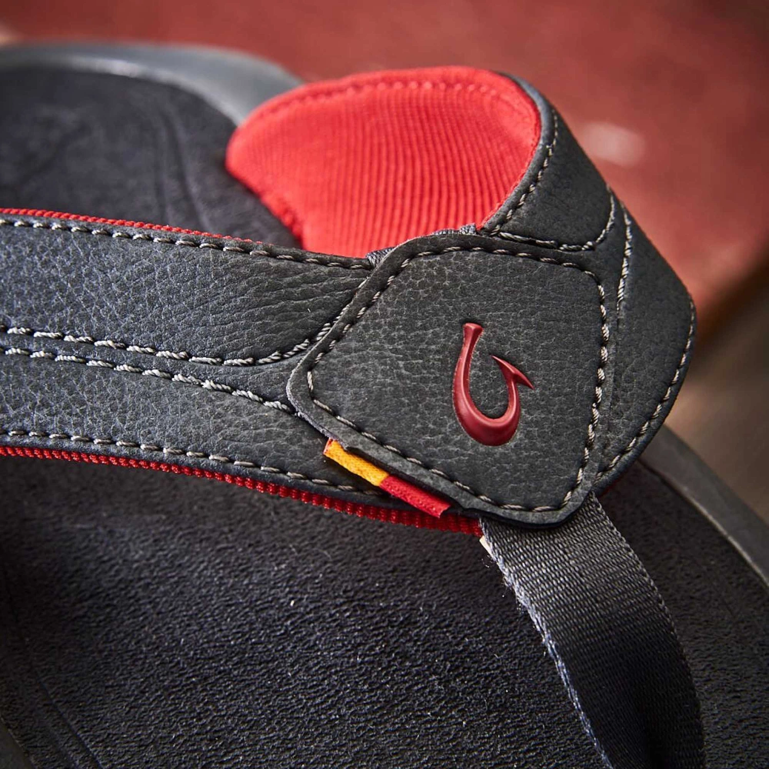 OluKai Kīpī - Dark Shadow 4 OluKai Kīpī - Dark Shadow - Image 3