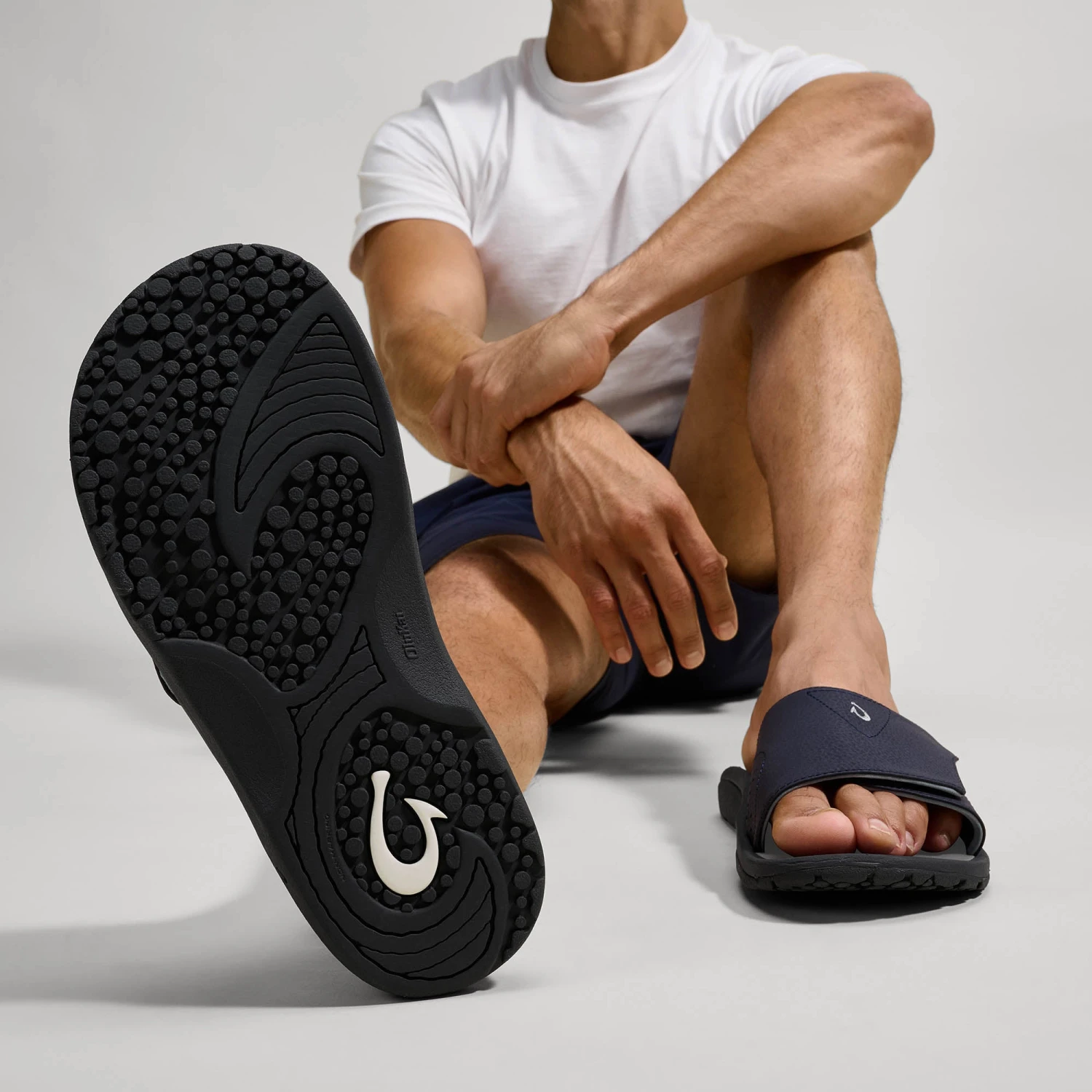 OluKai Nalu Slide - Trench Blue / Charcoal 8 OluKai Nalu Slide - Trench Blue / Charcoal - Image 6