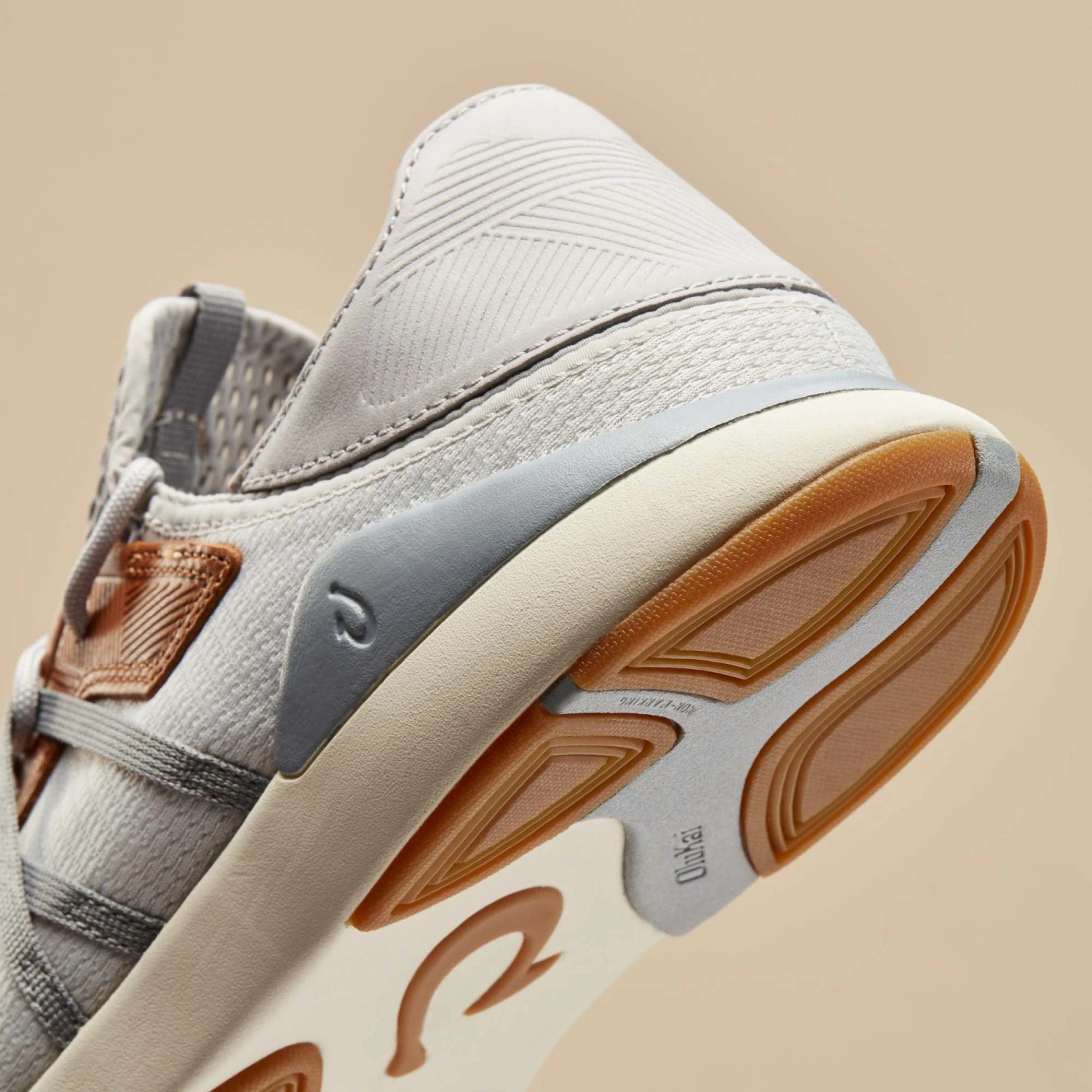 OluKai Mio Lī - Mist Grey / Poi 10 OluKai Mio Lī - Mist Grey / Poi - Image 8