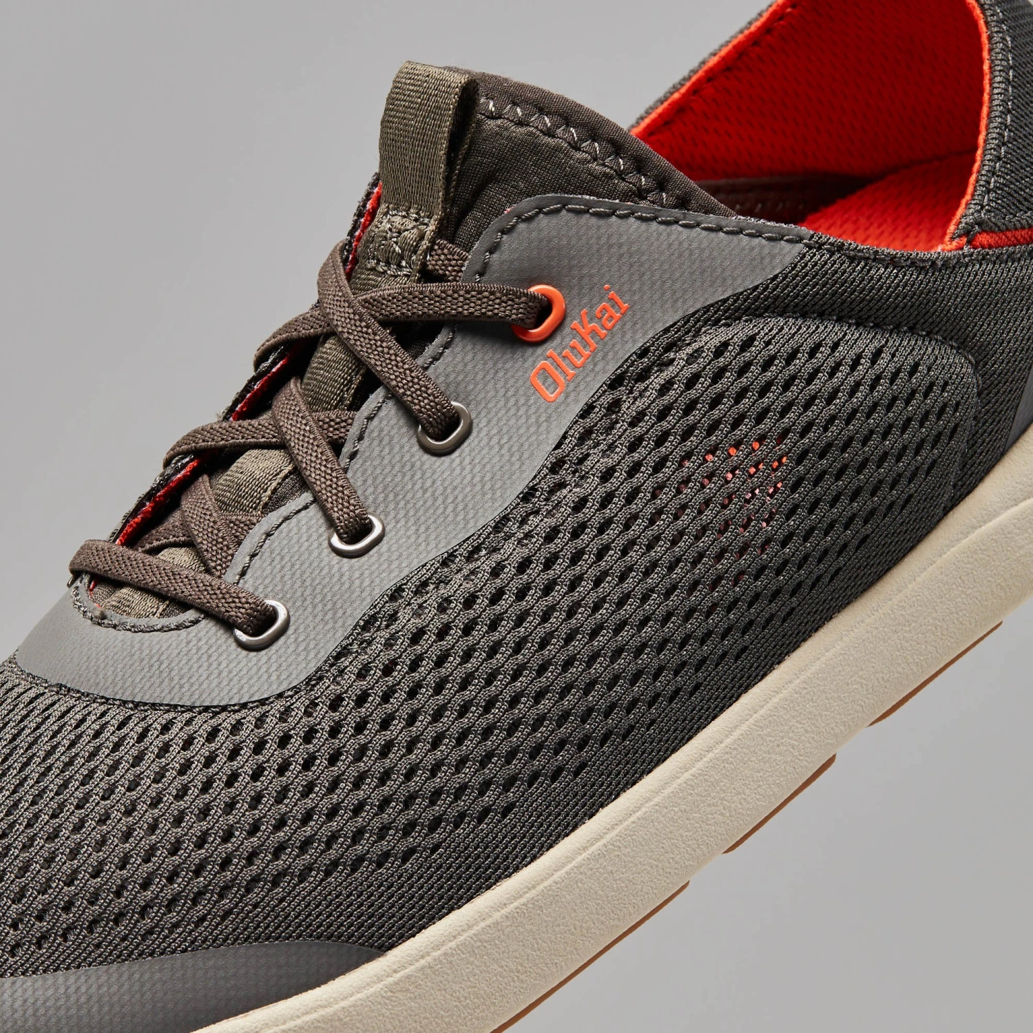 OluKai Moku Pae - Island Salt / Koi 5 OluKai Moku Pae - Island Salt / Koi - Image 3