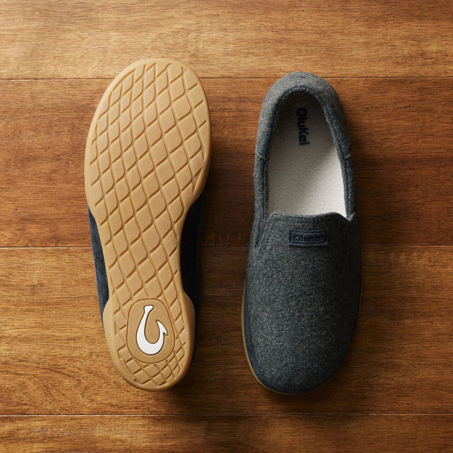 OluKai Kalawa-Dark Shadow 4 OluKai Kalawa-Dark Shadow - Image 2