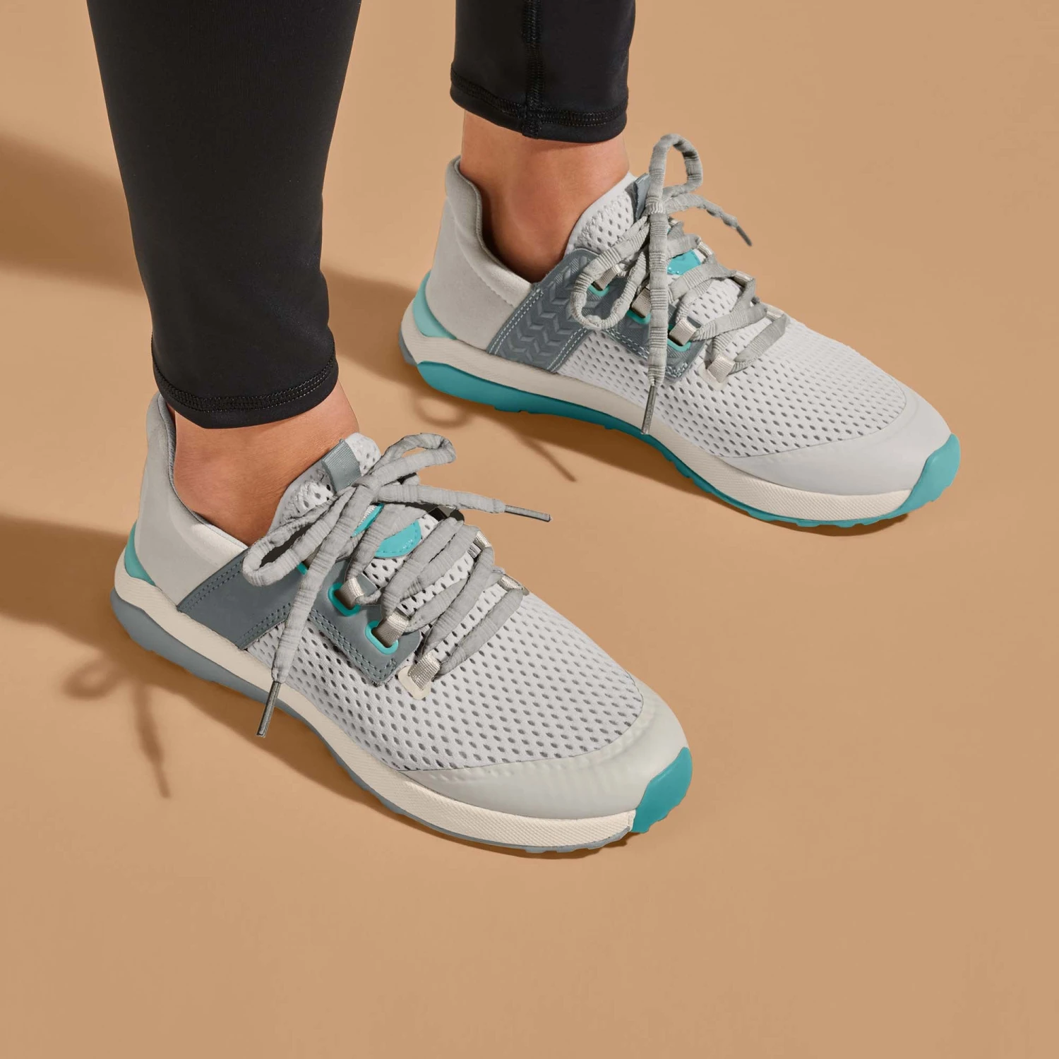 OluKai Wailuku - Mist Grey 4 OluKai Wailuku - Mist Grey - Image 2