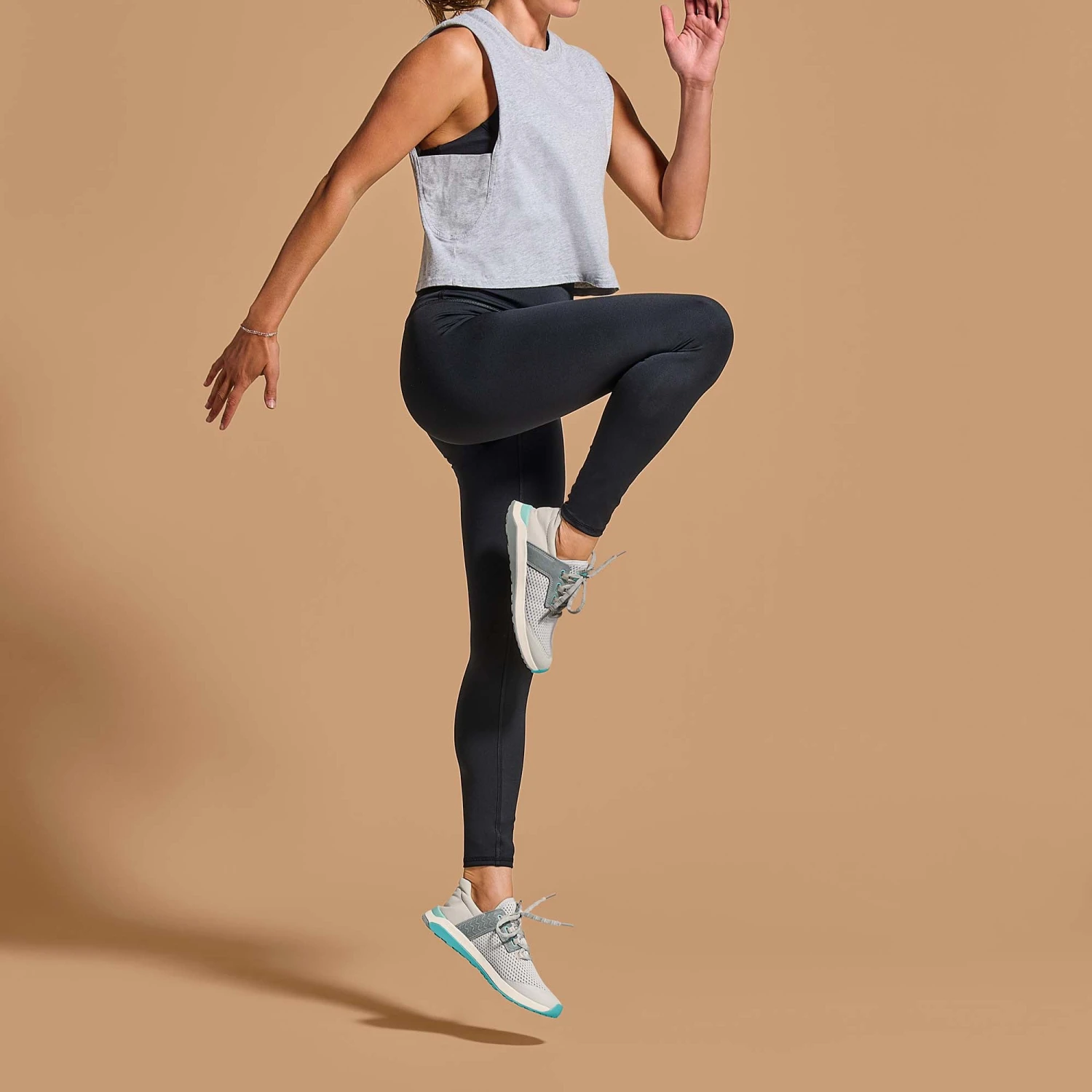 OluKai Wailuku - Mist Grey 9 OluKai Wailuku - Mist Grey - Image 7