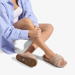 OluKai Hila Heu - Tan 18 OluKai Hila Heu - Tan -Urban Sneaker Hub 20489 3434 102 W Hila HEU TanTan