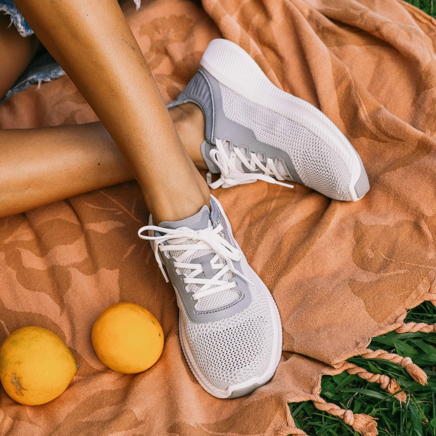 OluKai Island Hopper - Cloud Grey / Poi 4 OluKai Island Hopper - Cloud Grey / Poi - Image 2