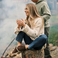 OluKai Mani - Dark Oak / Golden Sand -Urban Sneaker Hub 20542 8LGS 102