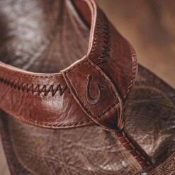 OluKai Hiapo - Rum / Dark Wood -Urban Sneaker Hub Hiapo Rum galleryimage 01 0b887644 ad50 4e85 b441 24a9ba4cf23e