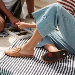 OluKai Mi‘i-Kukui Brown / Kukui Brown -Urban Sneaker Hub MI I KUKUI BROWN 20495 KNKN